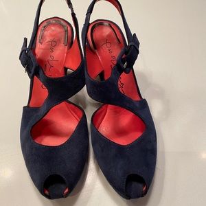 Pas De Rouge Navy Suede Shoes